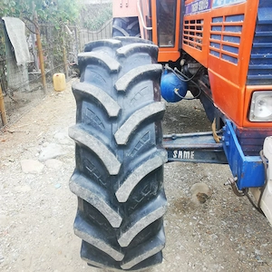 Anvelopa radiala tractor seria 420/70R28