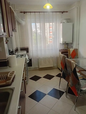 Inchiriez Apartament