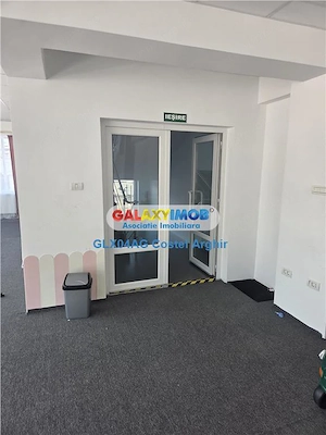 Inchiriem spatiu comercial la etaj , pretabil activitati de grup - imagine 7