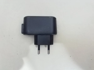 Vand incarcator cu USB