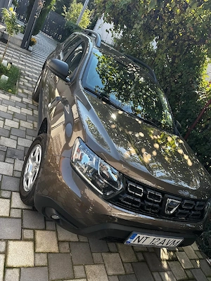 An 2019 , Dacia Duster pe benzina  1.3 - imagine 12