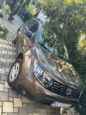 An 2019 , Dacia Duster pe benzina  1.3 - imagine 9