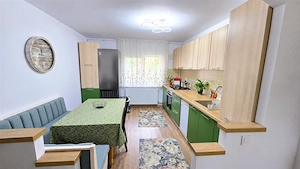 Apartament 3 camere | 79 mp | Micro 17 | Parcare + Beci in zona Parc UFO - imagine 3