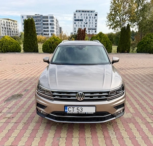Volkswagen Tiguan Highline II, bord digital, benzina 2.0 TSI, 4Motion, DSG 7 trepte, 180 CP, 2018 - imagine 3