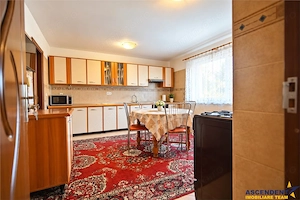 Casa individuala Sanpetru, 198 mp, teren 650 mp, 5 camere, 4 bai, garaj si foisor - imagine 2