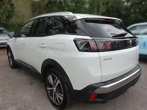 Peugeot 3008 1.6 PHEV Allure 4x4 300 - imagine 4