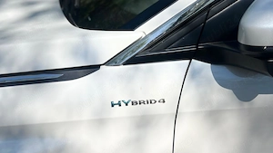 Peugeot 3008 1.6 PHEV Allure 4x4 300 - imagine 6