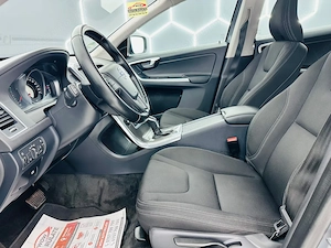 Volvo XC60 - imagine 11