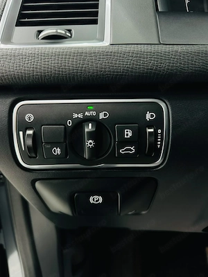 Volvo XC60 - imagine 12