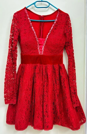 Rochie superba de ocazie - catifea si dantela rosie