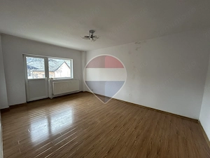 Apartament cu 4 camere de vânzare – Borșa, Str. Nordului - imagine 2