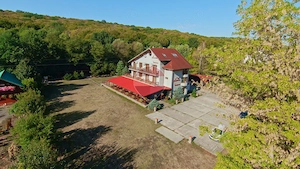 Pensiune cu restaurant, piscină, teren de 4.433 mp - Hidișelul de Sus - imagine 5