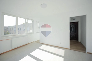 De vânzare apartament cu 2 camere, în Rogerius - imagine 7