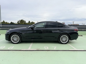 BMW 530e 2 km | TVA deductibil | Garantie 24 luni | plug-in hibrid - imagine 2