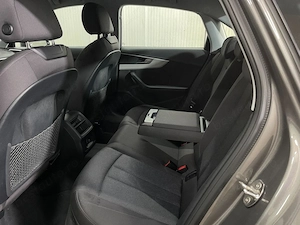 Audi A4 - imagine 11