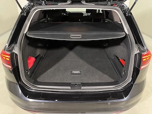 Volkswagen Passat - imagine 12