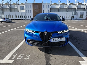 Alfa Romeo Tonale 1.3T PHEV Q4 280 CP AT6 Veloce - imagine 3