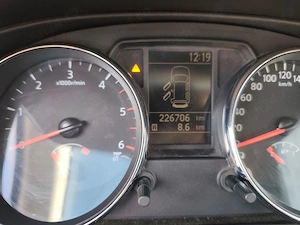 Nissan Qashqai Tenka+2,2,0 dci, 4*4 Automat 2011 - imagine 4