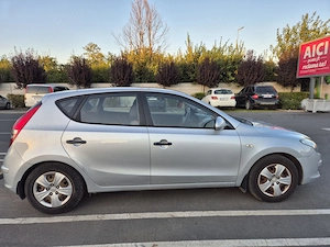 Hyundai I30 2010 Benzină - imagine 3