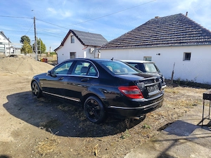 Vand sau dezmembrez mercedes C200 - imagine 2