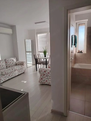 Apartament 2 cam zona Soarelui , bloc nou, cu parcare proprie toate dotările - imagine 3