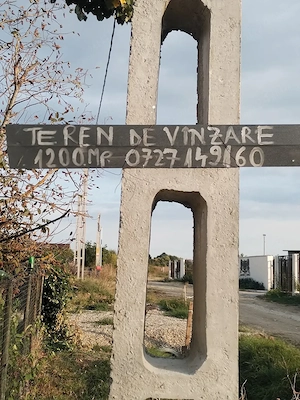 Vind teren com. Budeasa, strada Pescarilor, Argeș, lingă plajă, preț 35 EUR. mp