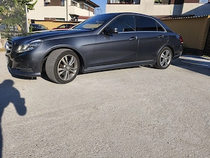 Mercedes Benz E. 4 matic - imagine 8