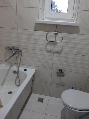 Inchiriez Garsoniera zona Berceni