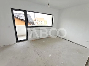 Apartament 2 camere 54 mp utili cu balcon si loc de parcare - etaj 1 - imagine 2