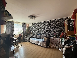 Vand apartament 3 camere sector 4 - imagine 3