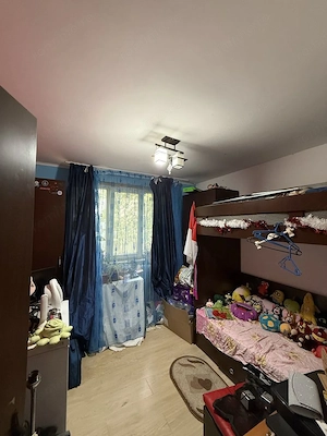 Vand apartament 3 camere sector 4 - imagine 7