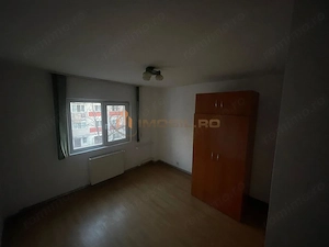 zona Dacia - Decomandat Apartament cu 3 camere - imagine 11