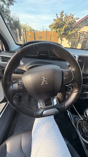 PEUGEOT 2008 1.2 PURETECH 130 CP   2019   79.000 KM  - imagine 5