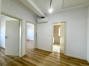 Duplex modern, 5 camere, 135 utili, 426 mp teren - Dumbravita - imagine 11