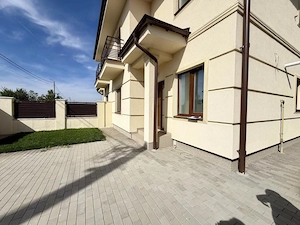 Duplex modern, 5 camere, 135 utili, 426 mp teren - Dumbravita - imagine 15