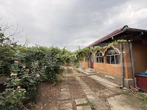 Casă veche, două corpuri, 85mp, teren 1.308 mp, zona Preajba - imagine 4