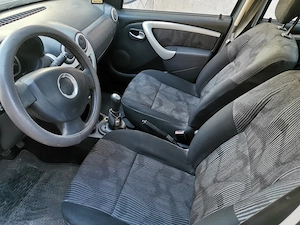 Vând Dacia sandero 1,6 benzină  - imagine 4