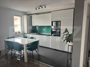 Apartament 3 camere, 71 mp, zona Teilor - imagine 5