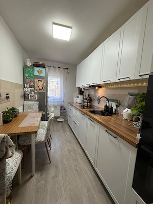 Apartament 3 camere, 71 mp, zona Astra - imagine 6