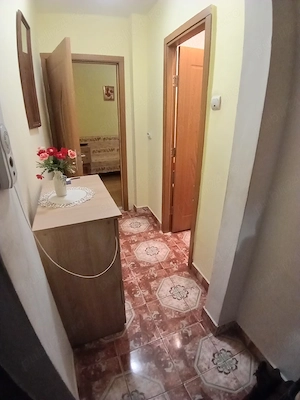 Vand Apartament 2 camere etaj 1 Cora - imagine 9