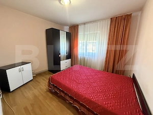 Apartament 3 camere,2 bai,parcare si beci,zona Cetate-piata - imagine 5