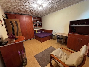 Ofer spre inchiriere garsoniera in zona Politehnica - imagine 2