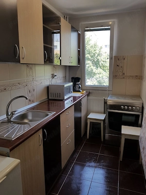 Ofer spre inchiriere garsoniera in zona Politehnica - imagine 4