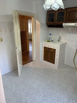 2 cam decomandat etaj intermediar bloc izolat zona Soarelui
