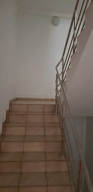 Apartament 2 camere Bucovina langa tranvai cu centrala proprie la etaj 2 - imagine 2