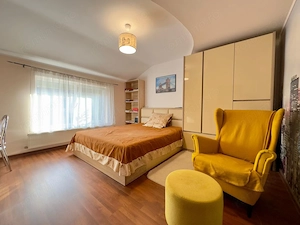 Casa cu garaj. BRAYTIM. Disponibila imediat, mobilata si utilata ! - imagine 13