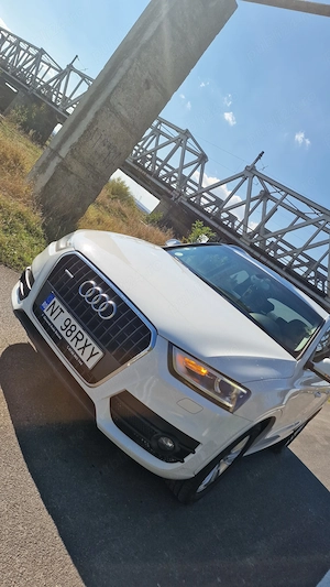 Audi Q3 2.0 Quattro 4x4  - imagine 2