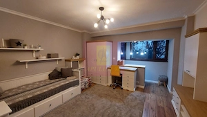 Vand apartament 3 camere Bd Libertatii - imagine 3
