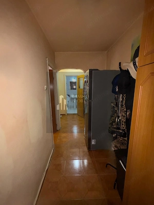 Ap 2 camere 50mp decomandat renovat bloc 1980 - Soseaua Giurgiului S_4 - imagine 3