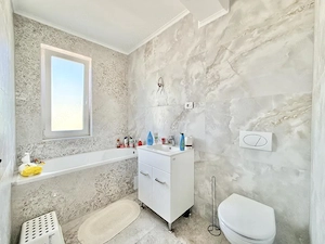 Duplex cu panouri fotovoltaice | 4 camere, complet mobilat, Bucovat - imagine 20